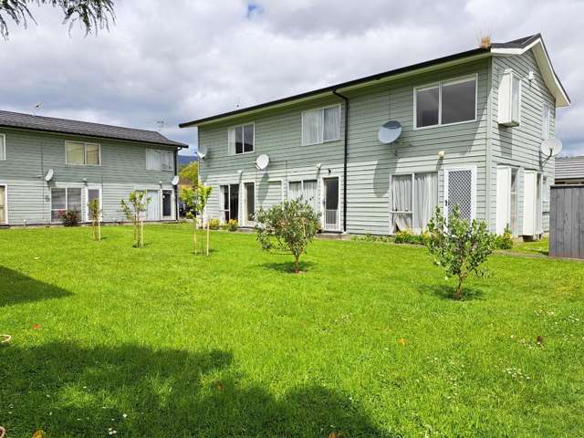 Tidy 2 Bedroom Unit in Ebdentown - 2 minutes from Upper Hutt CBD