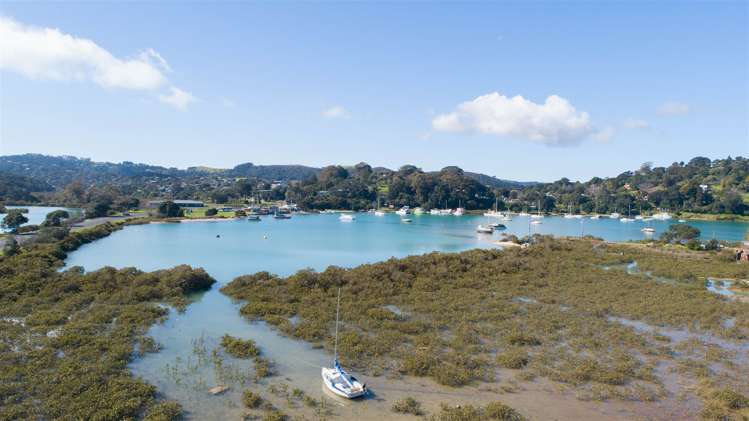 13 Shelly Beach Road Surfdale_14