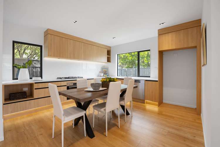 2 Hollywood Avenue Epsom_7