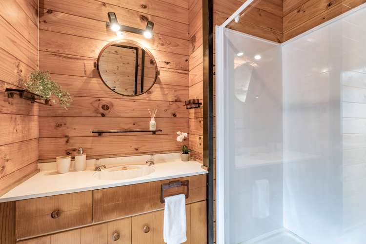 2/238 Estuary Road South New Brighton_8