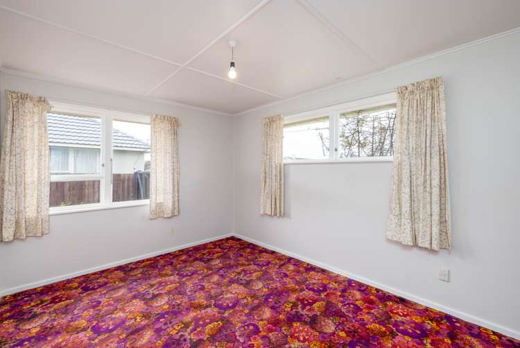 87 Carisbrooke Street Aranui_6