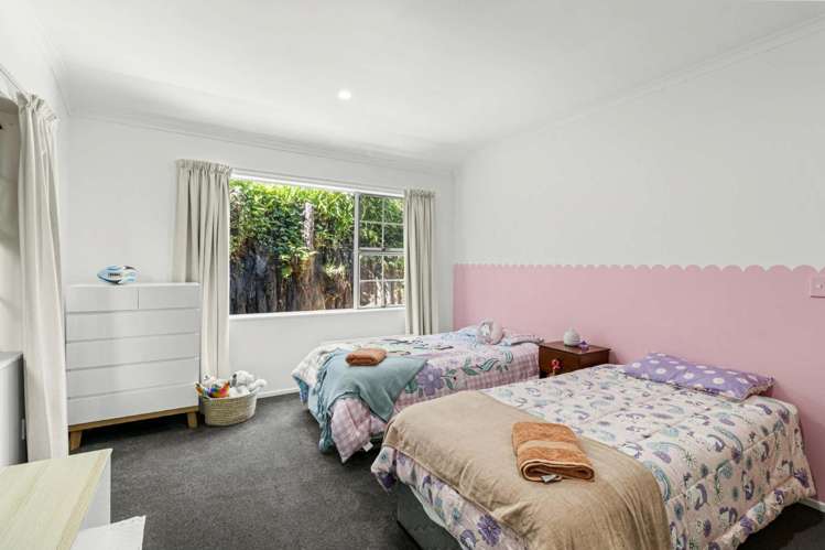 13 Burns Street Westown_13