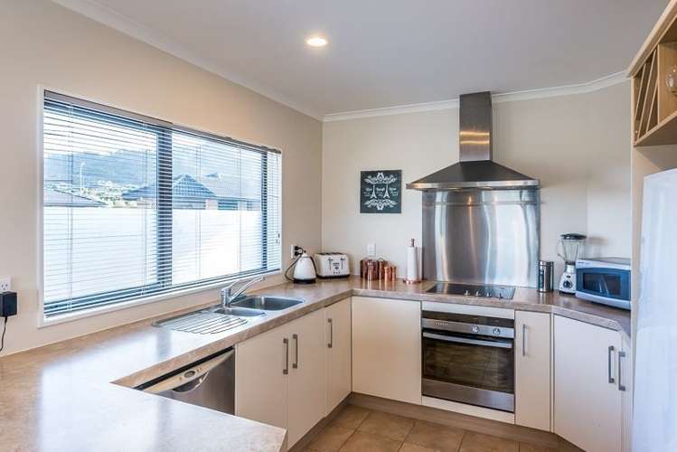 36 Percy Kinsman Crescent Riverstone Terraces_8