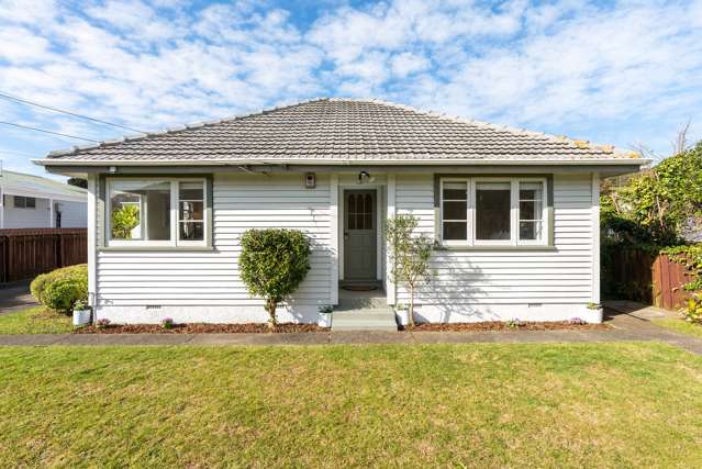 Renovated 1940s Charm with Versatile Bonus Space!