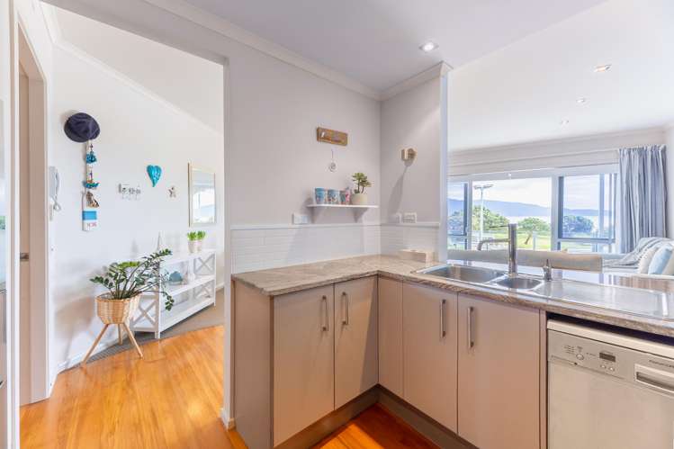 16/4 Seaview Road Paraparaumu Beach_14