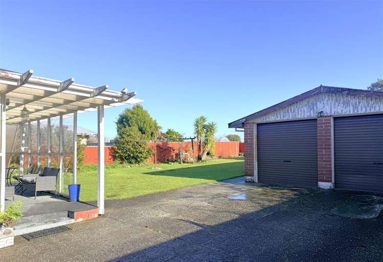 7 Gilbert Road Paroa_2