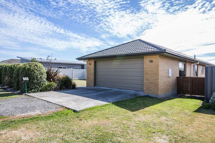 108 Solway Crescent Solway_16