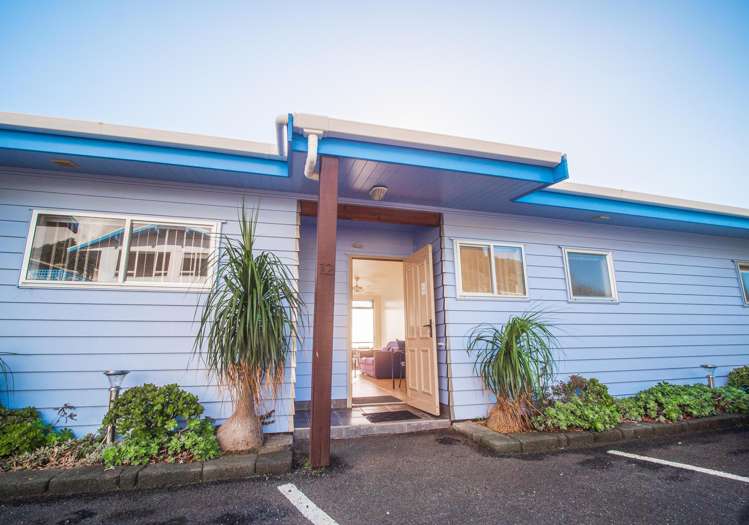 2/20 Reef View Road_0