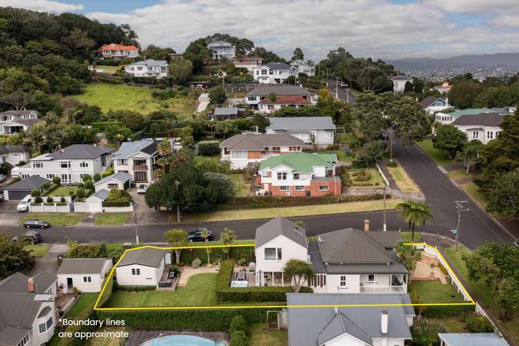 8 Summit Drive Mount Albert_43