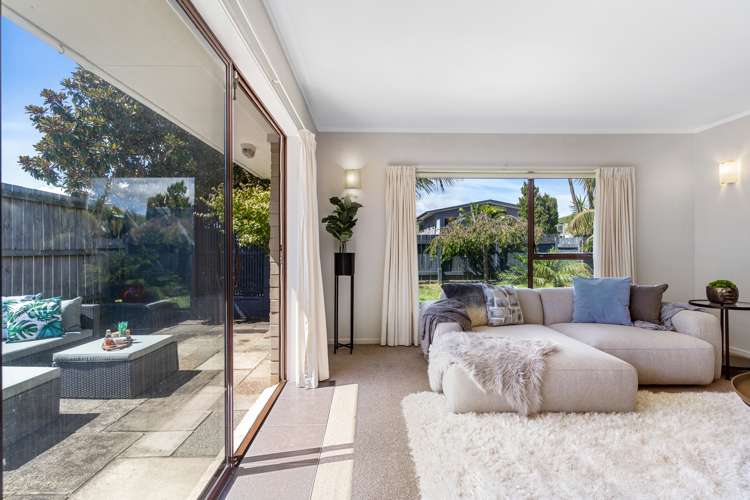 1/19 Gulf Crest Bucklands Beach_16