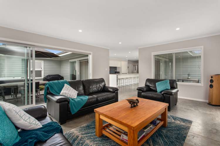 1 Charles Street Ohope_9