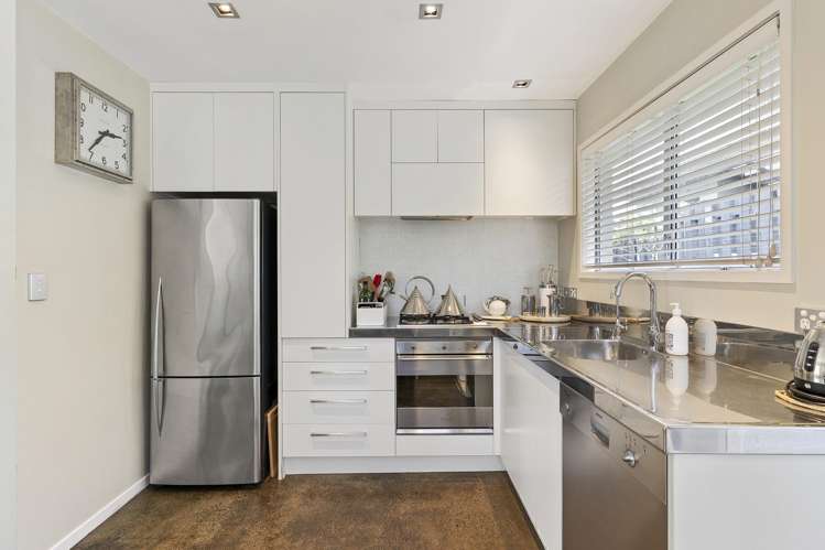 10/54 Finch Street Morningside_6