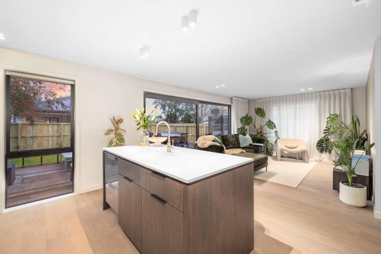 96 Willryan Avenue New Brighton_5