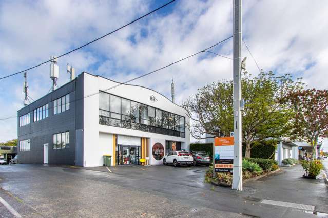 Refurbished Offices - Last Suite Available