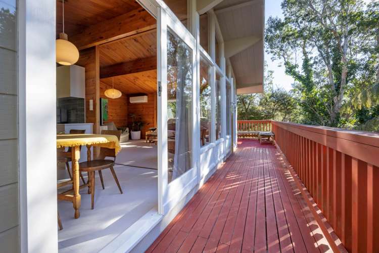 16 Daffodil Street Titirangi_4