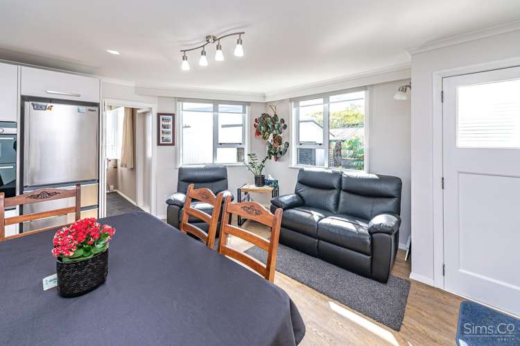 34 Selwyn Crescent College Estate_12