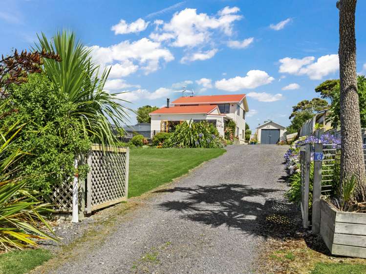 6 Frances Street Taieri Mouth_24