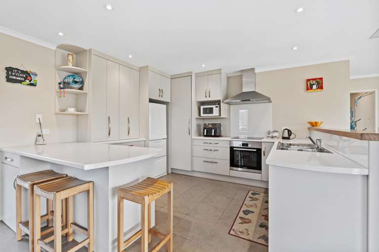 127 Marsden Bay Drive One Tree Point_8