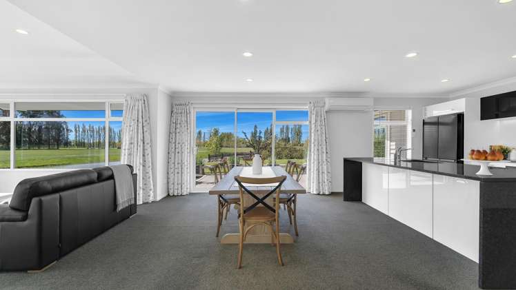 54 Mapleham Drive Pegasus_4