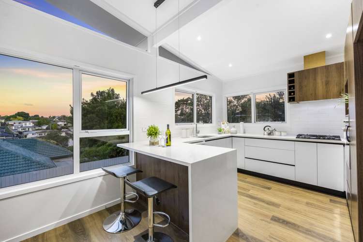 27 Caronia Crescent Lynfield_10