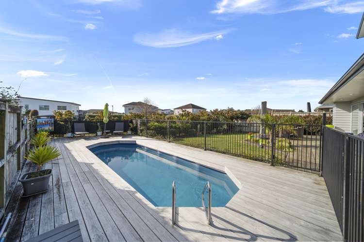 6 Giarni Place Karaka_12