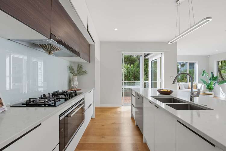 104 Admirals Court Drive Greenhithe_8