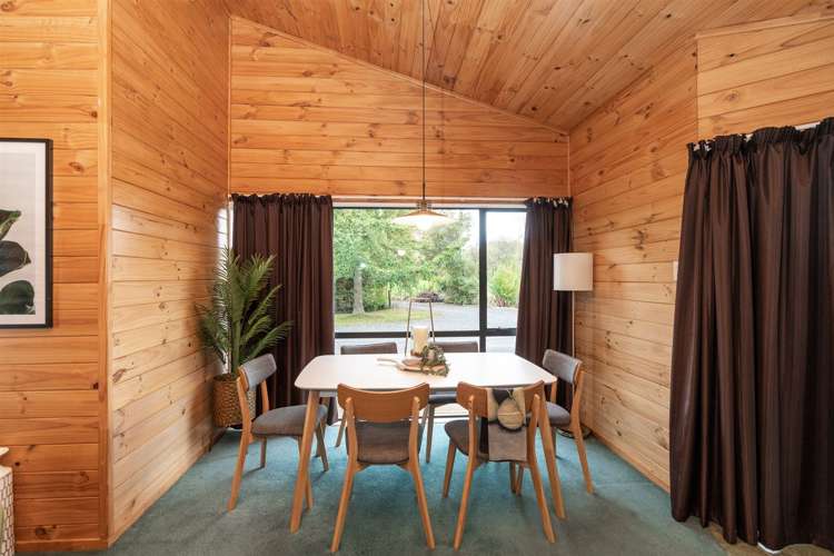 162 Houchens Road Glenview_10