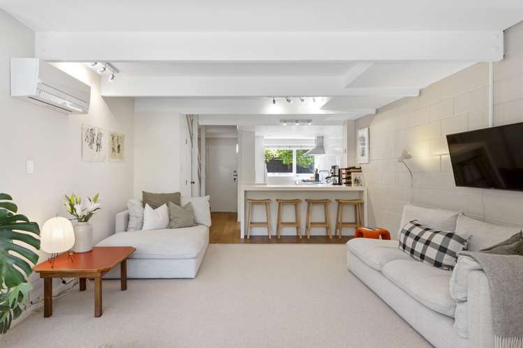 108 Winchester Street Merivale_5