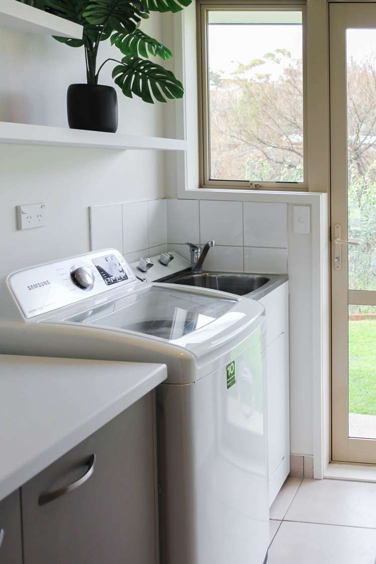 90 Taiapa Road Muriwai_13