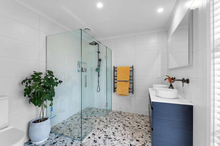 32 Omahuru Road Glenbrook_17