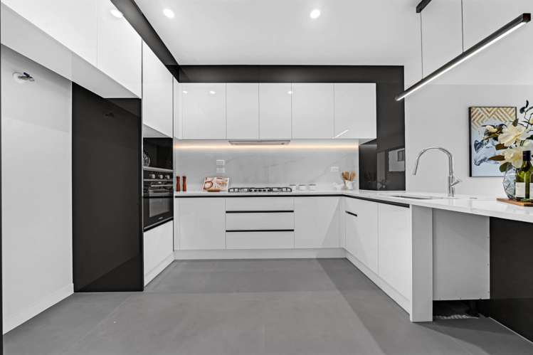 8 Murray Grey Lane Papakura_8