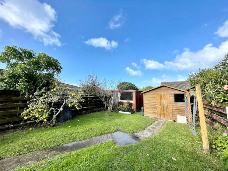 2/957a Beach Road Torbay_12