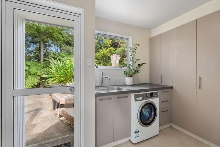 55 Eureka Place Parahaki_18