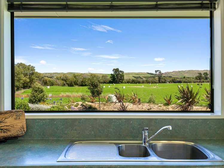 54 McRaes Road Waikari_19