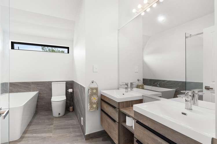 39 Anglesea Avenue Parklands_24