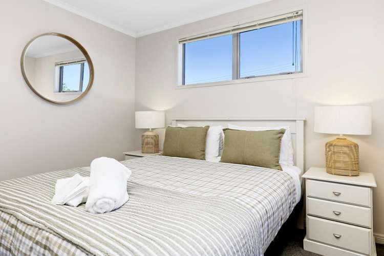 1/8 Mere Road Central_14