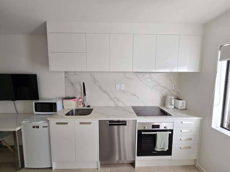 8/3 Ferndale Road Mount Wellington_2