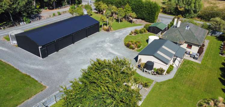 99 Black Road Otatara_28