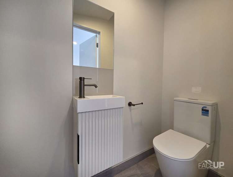 5/3 Firebrick Way Hobsonville_10