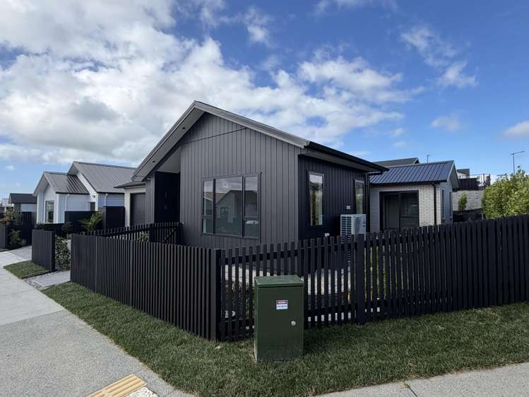 33 Tukutata Crescent Milldale_29