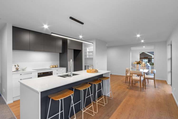 61 Whitehorn Drive_5