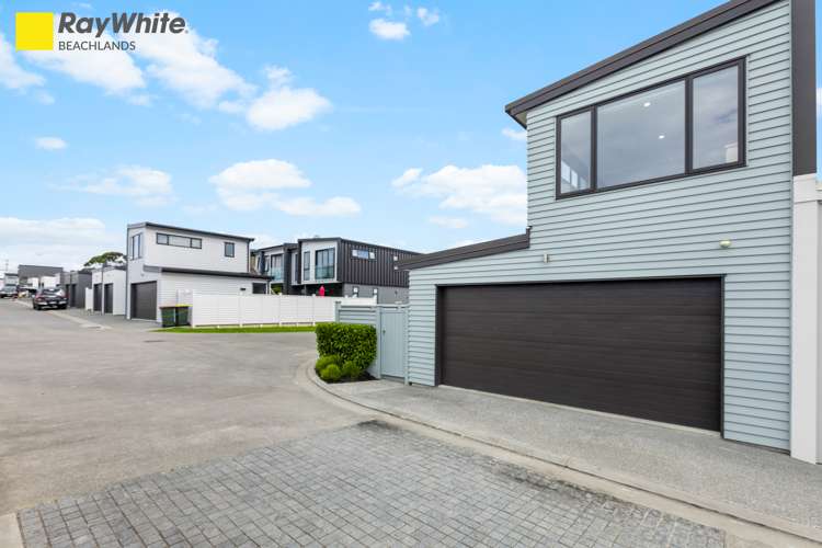 156 Seventh View Avenue Beachlands_24