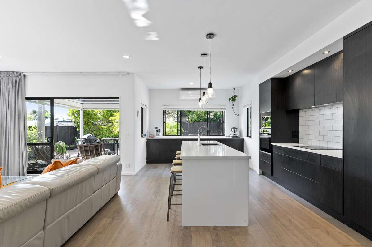 19 Pine Harbour Parade_5