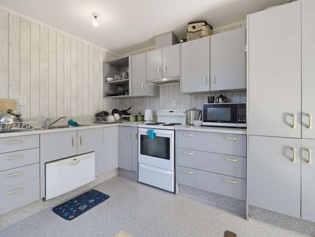 2/1101 Cunningham Crescent Mayfair_2