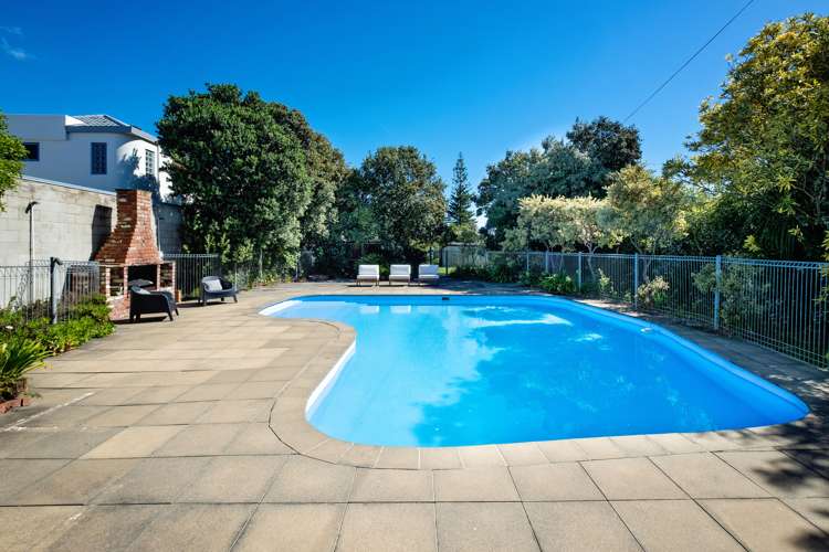 26 The Esplanade Westshore_23