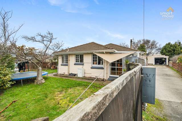 Four Bedrooms, Big Backyard in Strathern