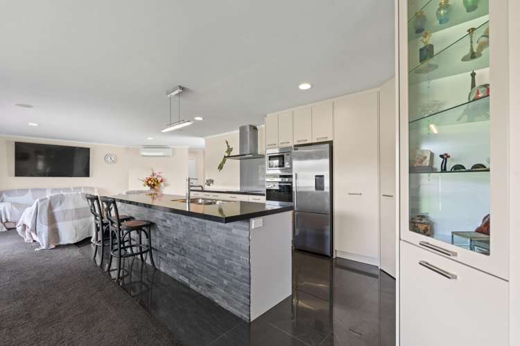 1484 Egmont Road Egmont Village_9