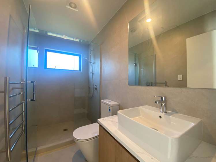 44A Sylvan Crescent Te Atatu South_14
