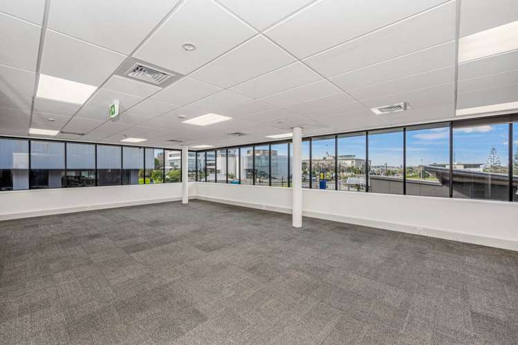 Level 2/15 Putney Way Manukau_12