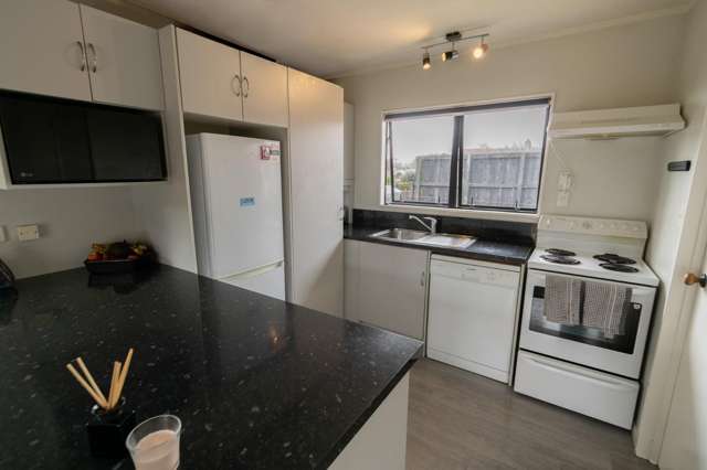 4 Robyn Hyde Place 11373_2